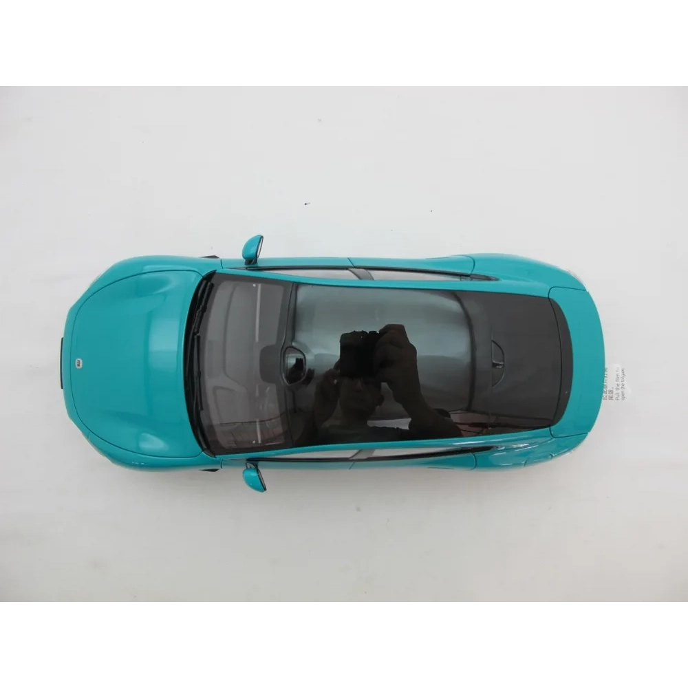 488534-Metalinis-automobilio-modelis-Xiaomi-SU7-118-žydras-2