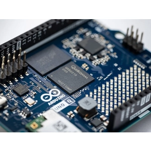AN-27371-Arduino-UNO-Q-4GB-6