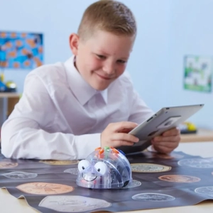 IT10080-Edukacinių-robotų-Blue-bot-komplektas-su-pakrovimo-stotele-3